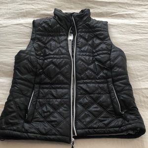Cute black puffer vest